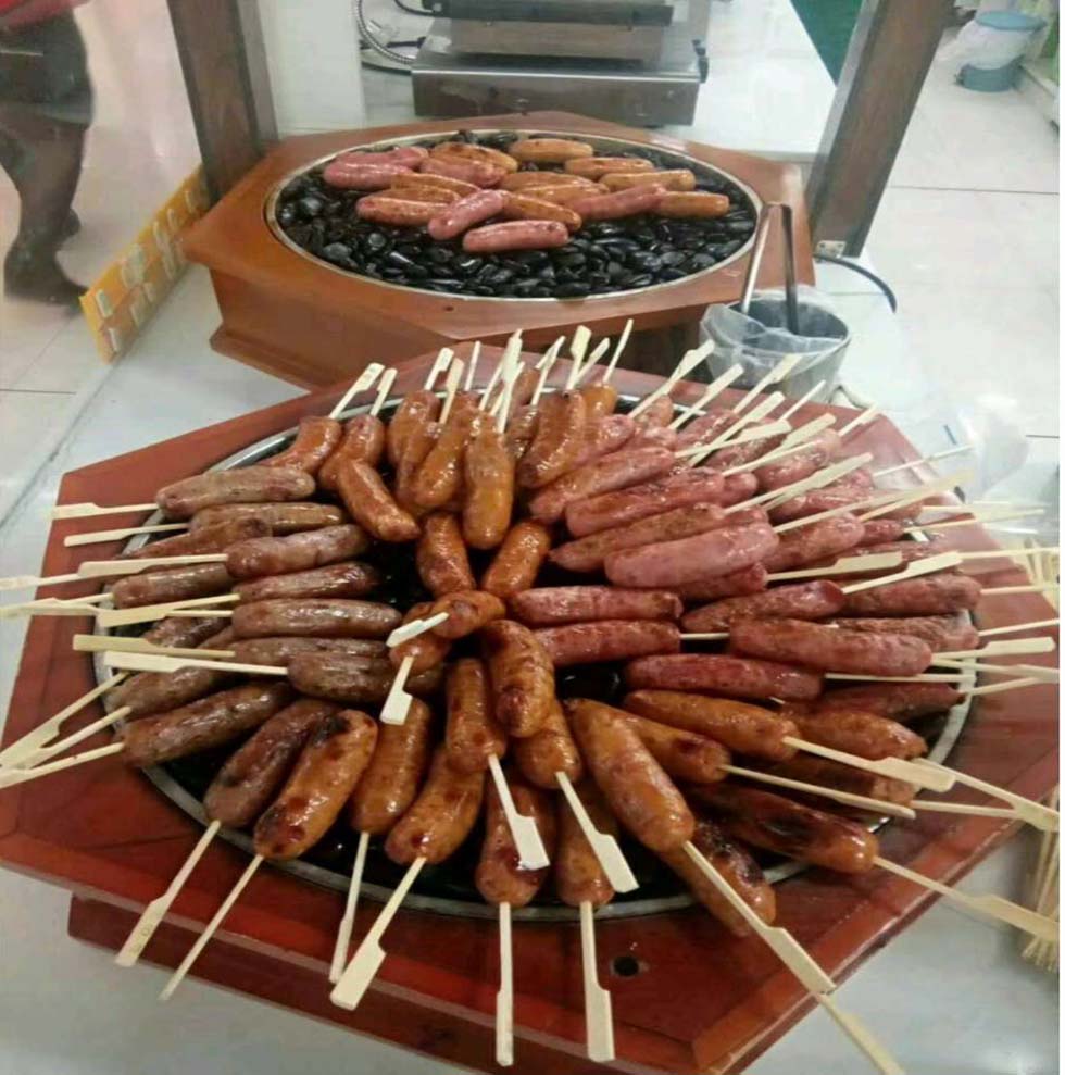 漢伯尅石鍋(guo)烤腸在廣州萬勝廣場倍受歡(huan)迎(ying)